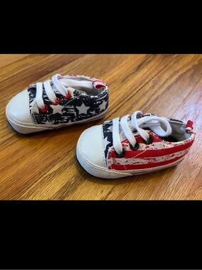 Patriotic Baby Shoes (Size 2)